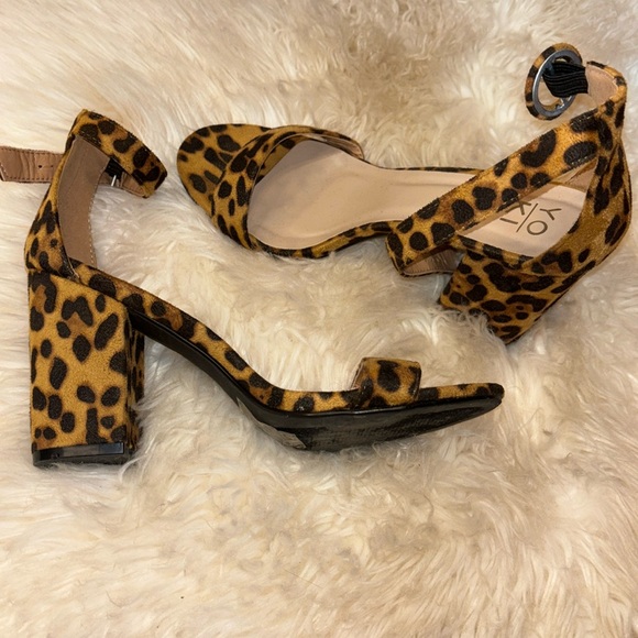 Women’s Leopard Heels - Picture 2 of 2